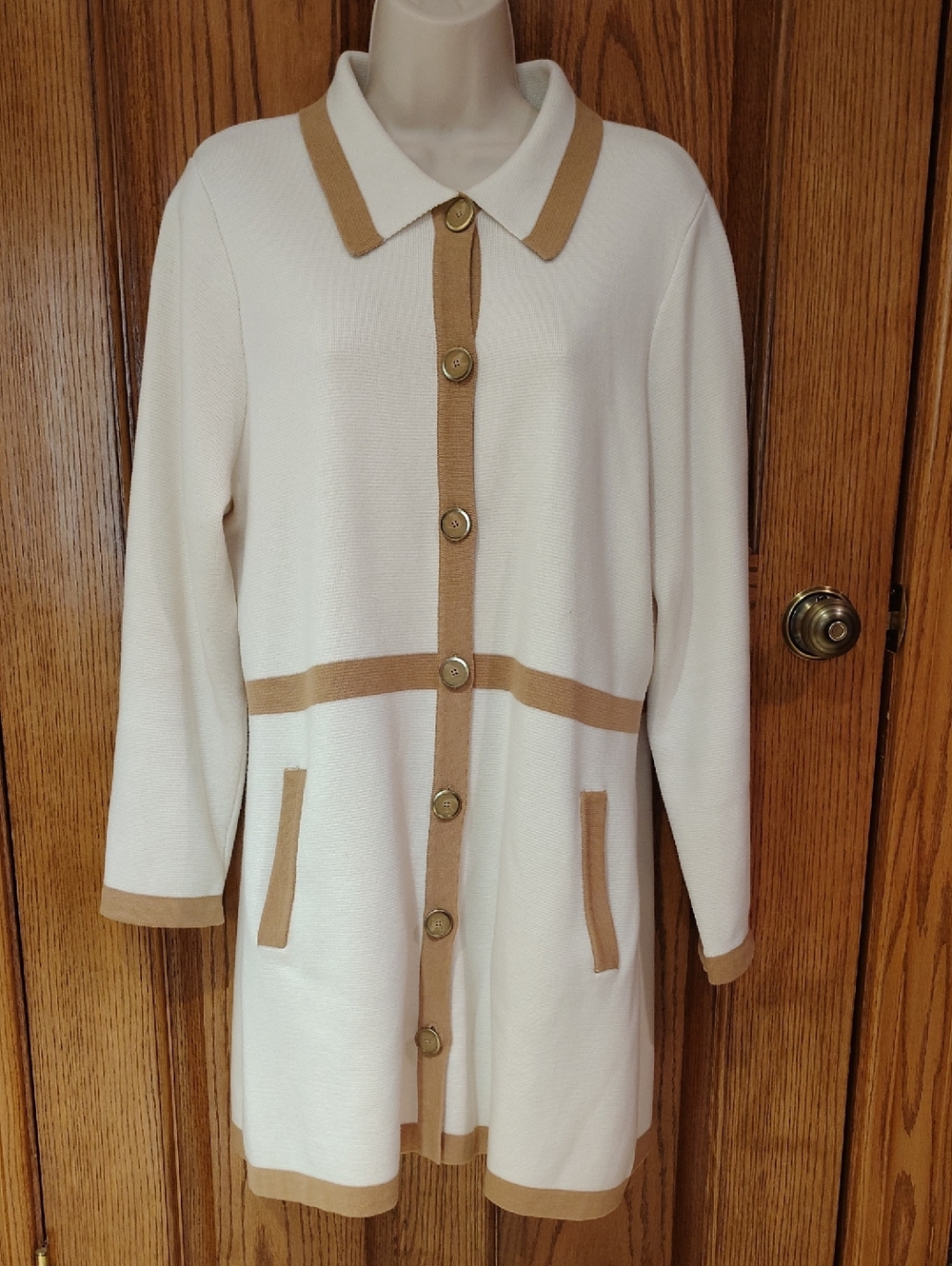 Elegant Liz Claiborne Long Cream & Camel Button Cardigan/Coat S